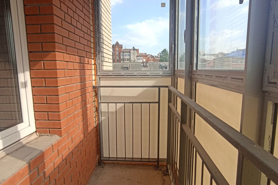 Продаётся 2-комнатная квартира, 62.8 м²
