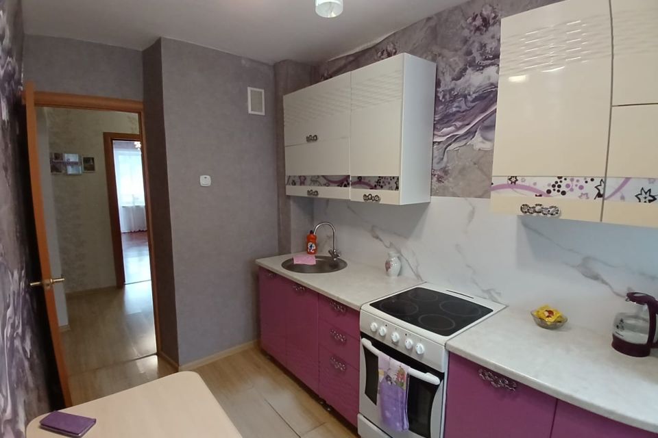 Продаётся 3-комнатная квартира, 57.9 м²