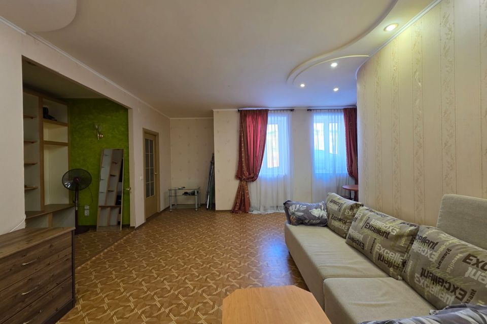Продаётся 1-комнатная квартира, 52 м²