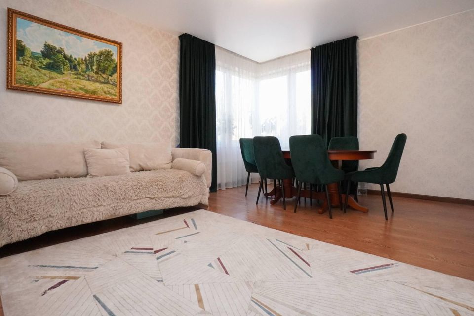 Продаётся 3-комнатная квартира, 88 м²