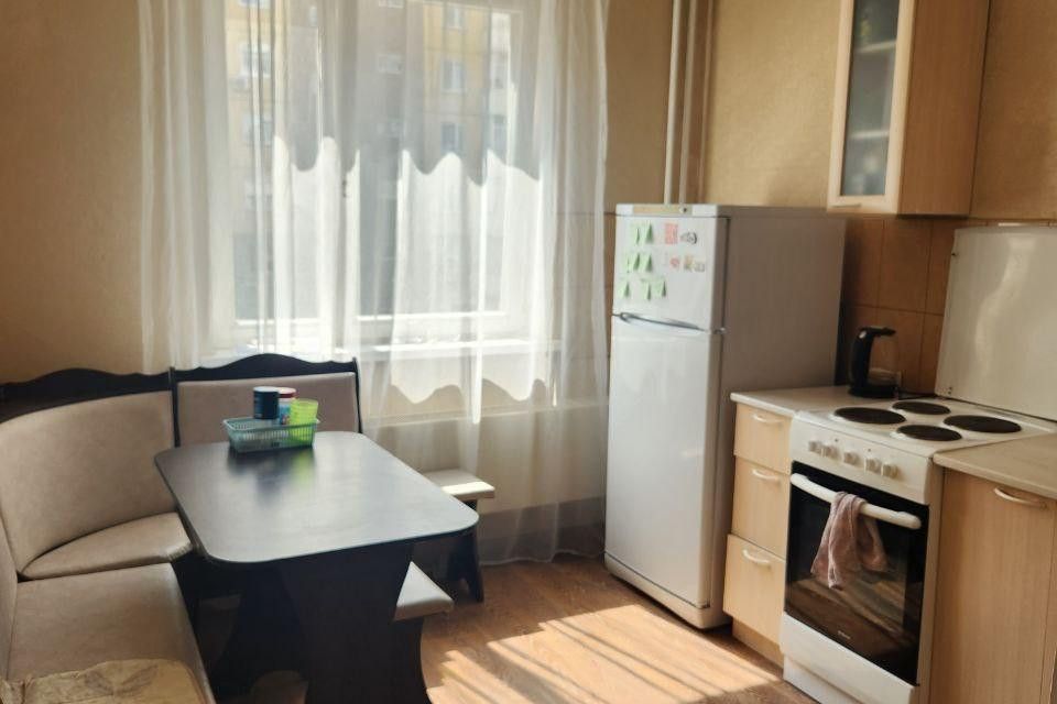 Сдаётся 1-комнатная квартира, 38 м²