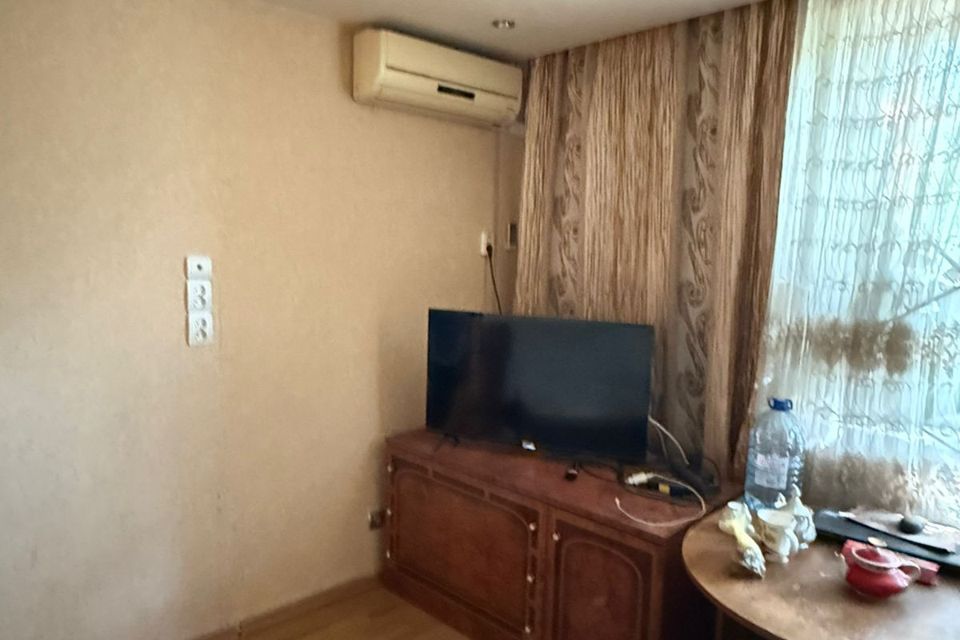 Продаётся 2-комнатная квартира, 42.7 м²
