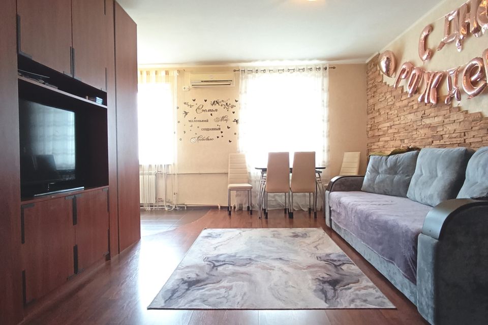 Продаётся 3-комнатная квартира, 57.1 м²