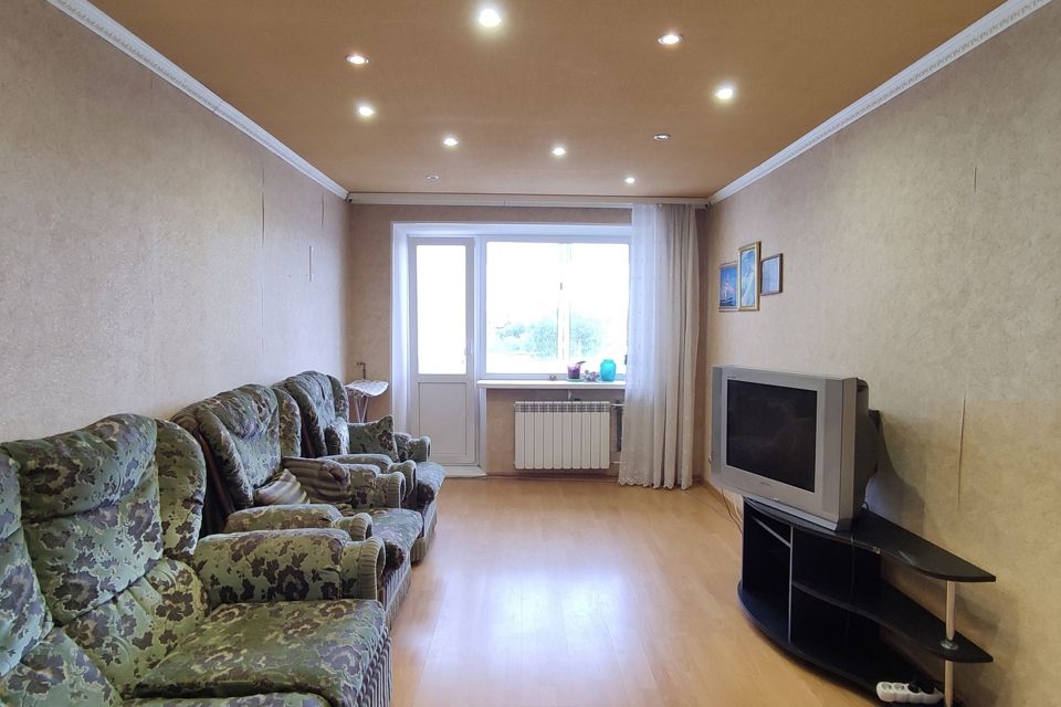 Продаётся 3-комнатная квартира, 52.3 м²