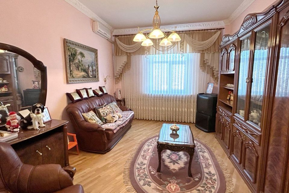 Продаётся 3-комнатная квартира, 72 м²