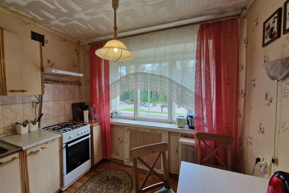 Продаётся 3-комнатная квартира, 61.9 м²