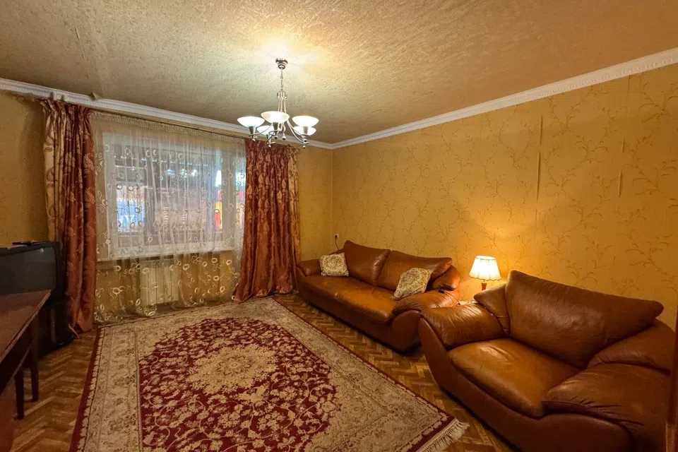 Продаётся 4-комнатная квартира, 78 м²