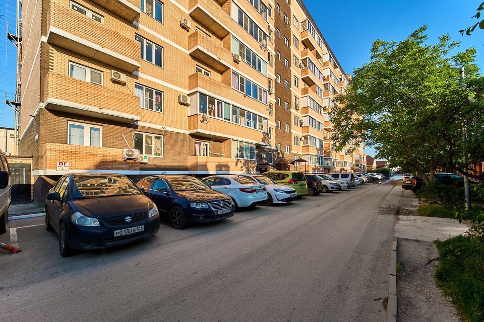 Продаётся 2-комнатная квартира, 65 м²