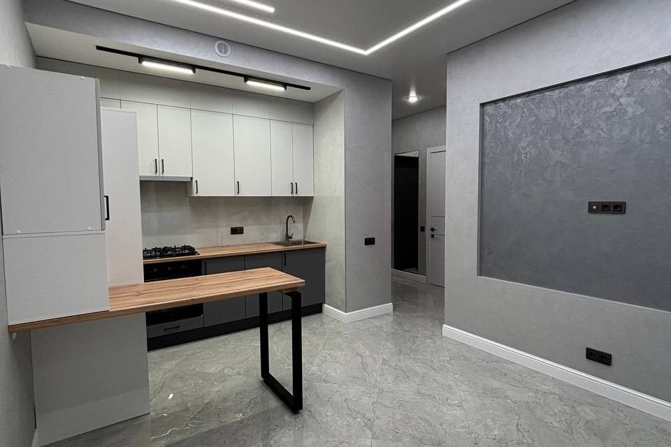 Продаётся 1-комнатная квартира, 43.6 м²