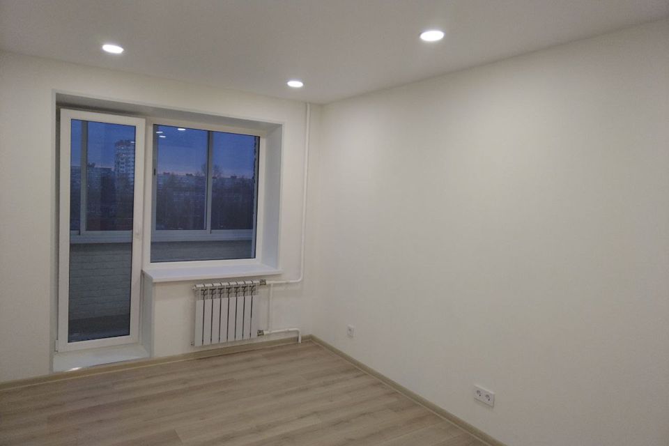 Продаётся комната в 5-комн. квартире, 12.4 м²