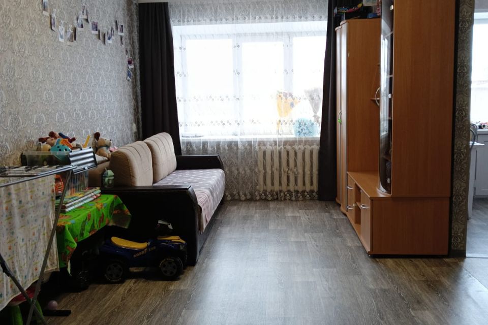 Продаётся 2-комнатная квартира, 42.4 м²