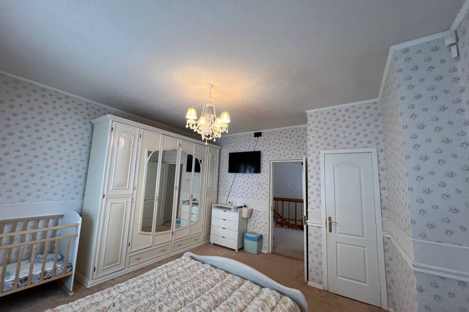 Продаётся 2-этажный дом, 329 м²