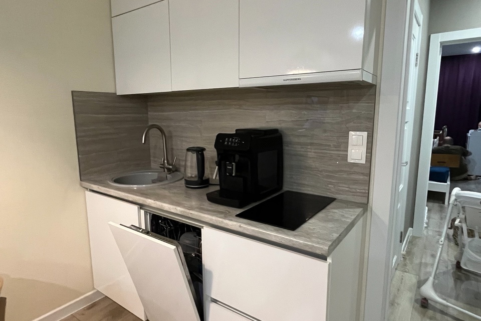 Продаётся 2-комнатная квартира, 57 м²