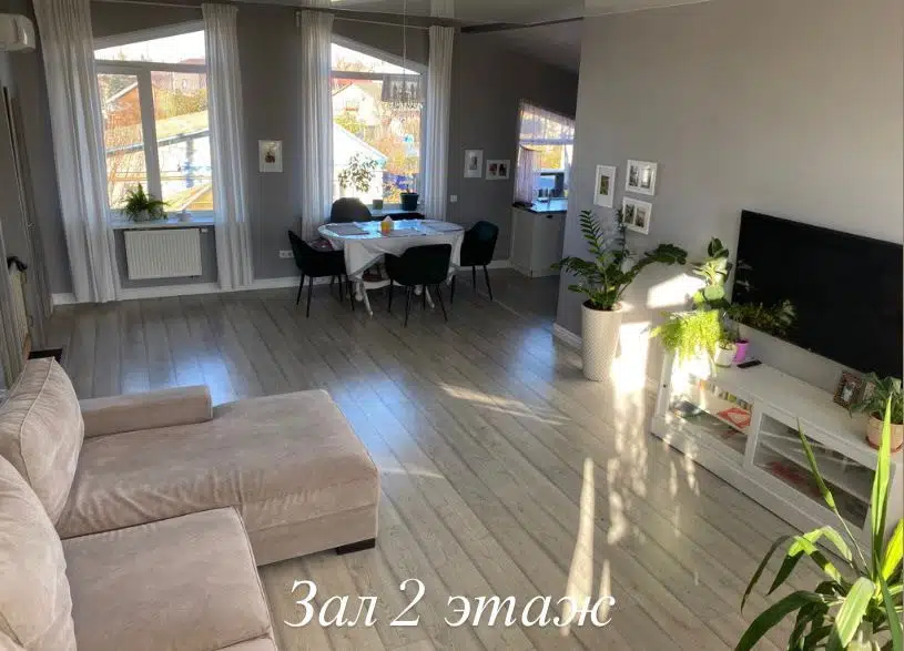 Продаётся 2-этажный дом, 200 м²