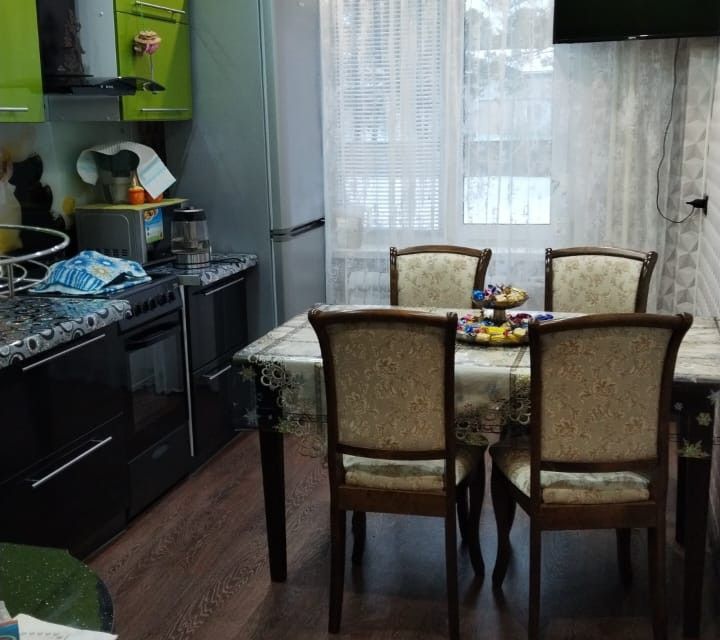 Продаётся 3-комнатная квартира, 63 м²