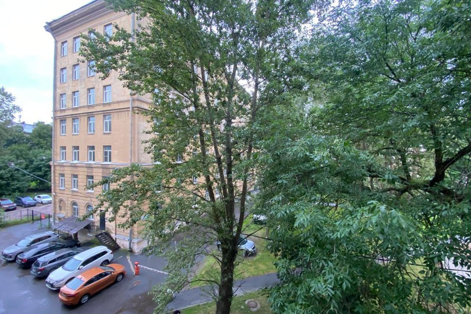Продаётся 2-комнатная квартира, 67.9 м²
