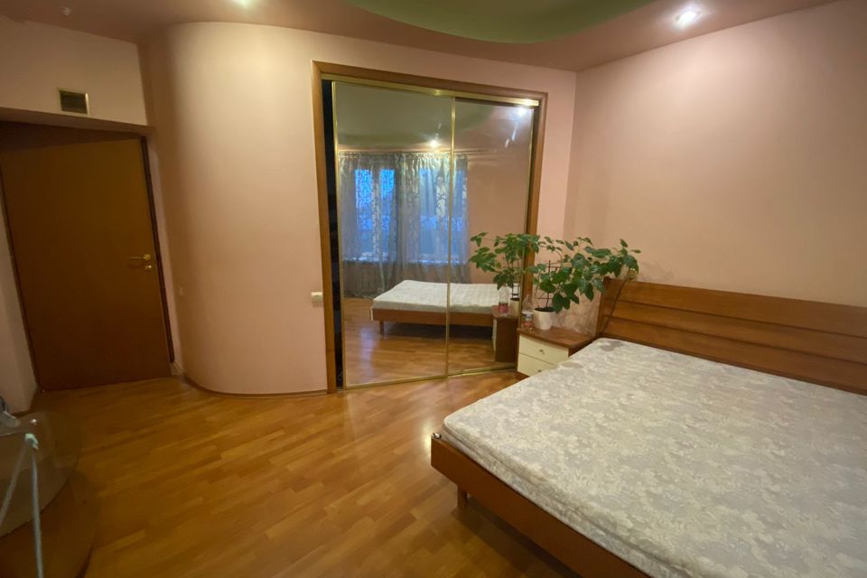 Продаётся 3-комнатная квартира, 69.8 м²