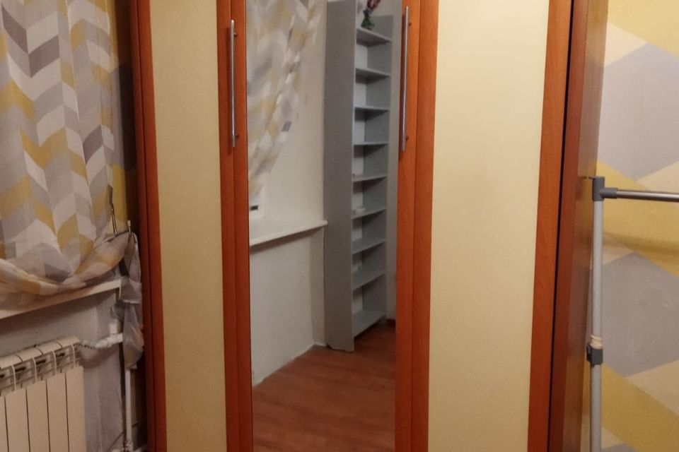 Продаётся комната в 4-комн. квартире, 12 м²