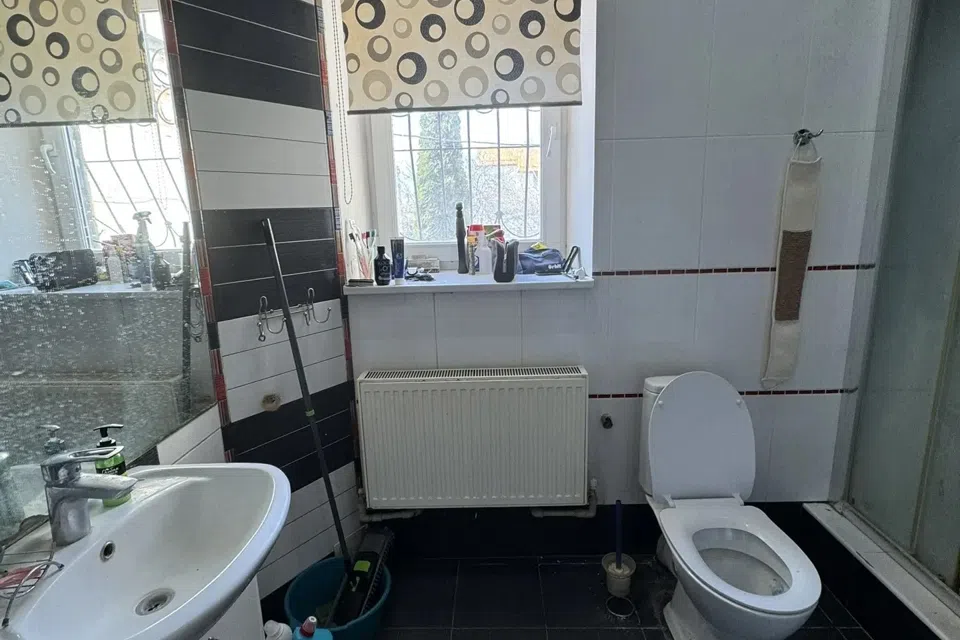 Продаётся 2-этажный дом, 235 м²