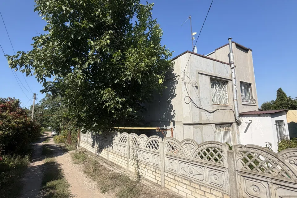 Продаётся 2-этажный дом, 100 м²