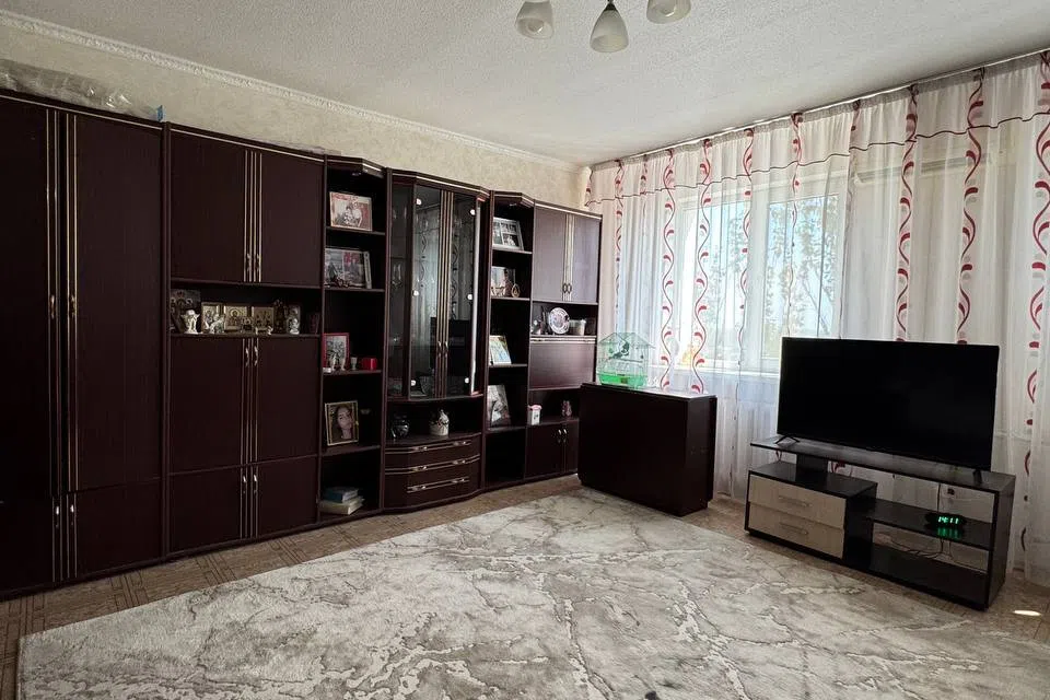 Продаётся 1-комнатная квартира, 38 м²