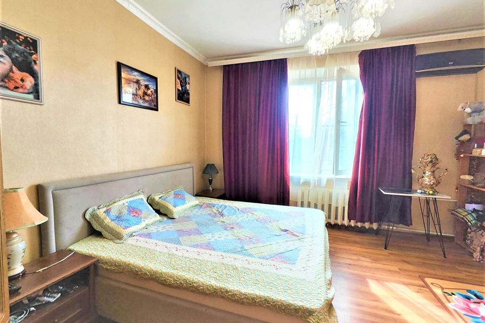 Продаётся 2-комнатная квартира, 58.6 м²