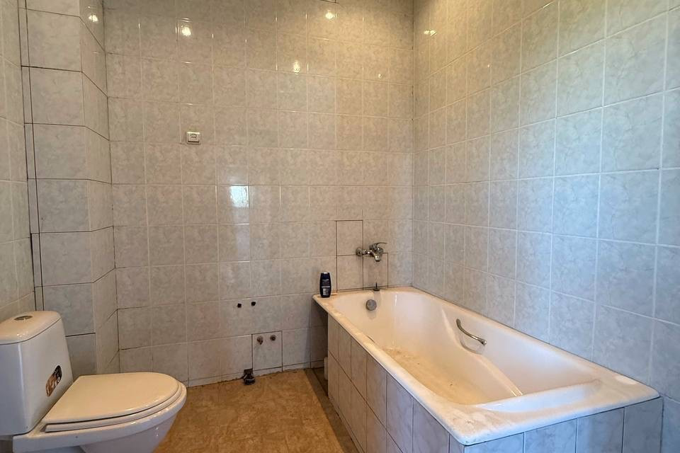 Продаётся 3-этажный дом, 360 м²