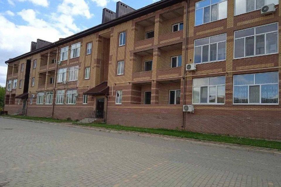 Продаётся 4-комнатная квартира, 129 м²