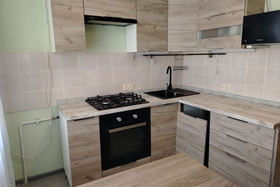 Продаётся 4-комнатная квартира, 115.7 м²