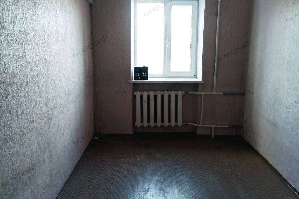 Продаётся 3-комнатная квартира, 56.2 м²