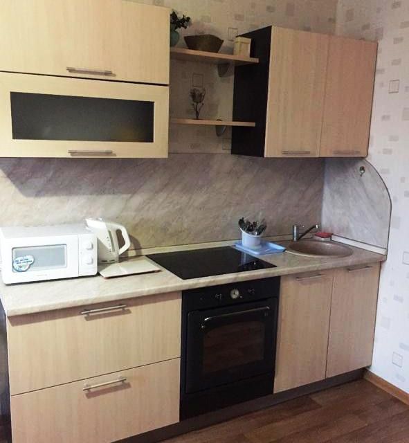 Сдаётся 2-комнатная квартира, 75 м²