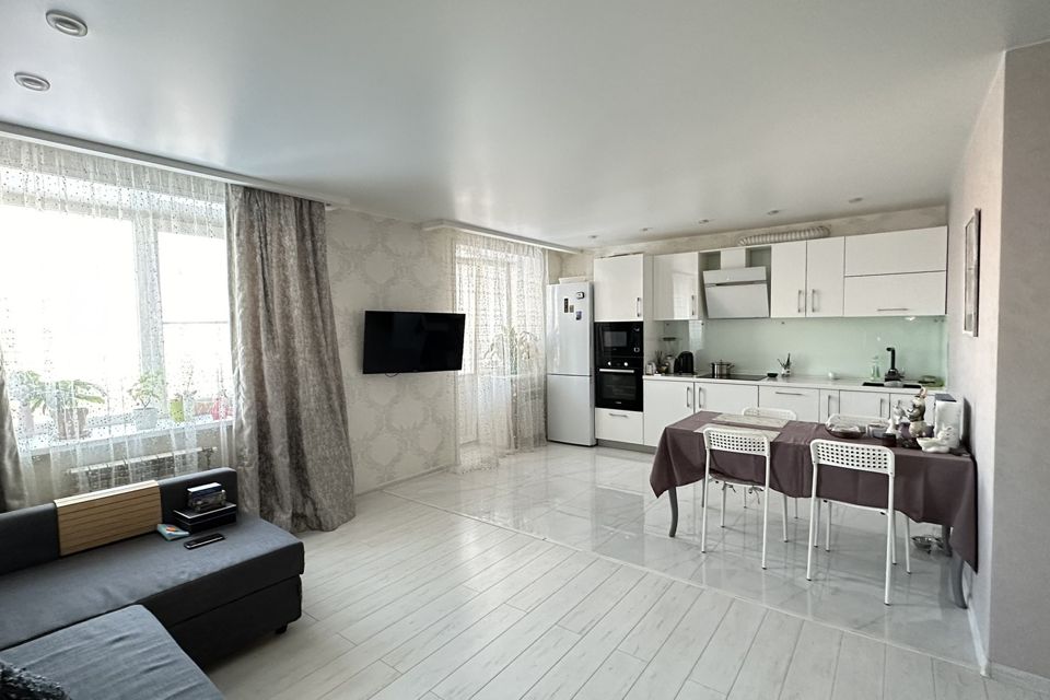 Продаётся 3-комнатная квартира, 73.1 м²