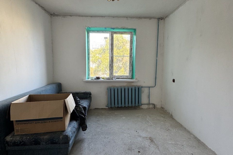 Продаётся 3-комнатная квартира, 60 м²