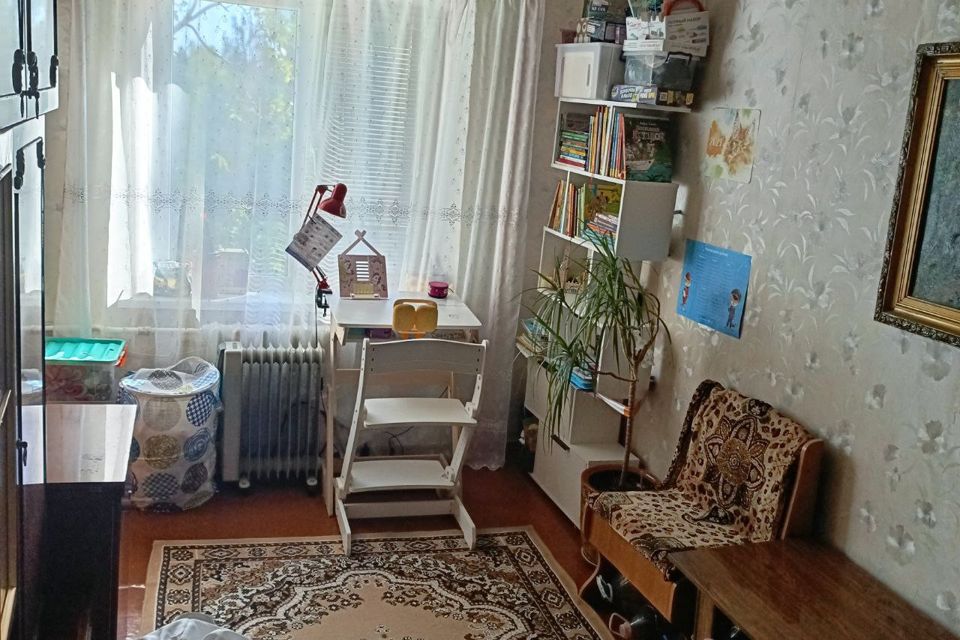 Продаётся 3-комнатная квартира, 54.5 м²