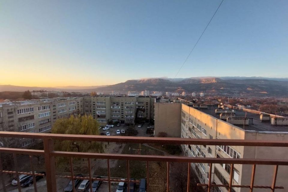 Продаётся 1-комнатная квартира, 38 м²