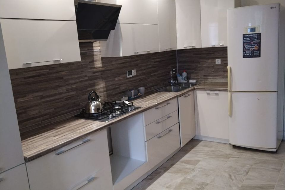 Продаётся 1-комнатная квартира, 52 м²