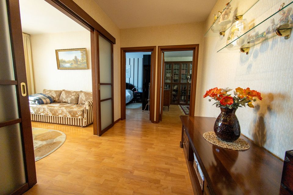 Продаётся 3-комнатная квартира, 76.6 м²