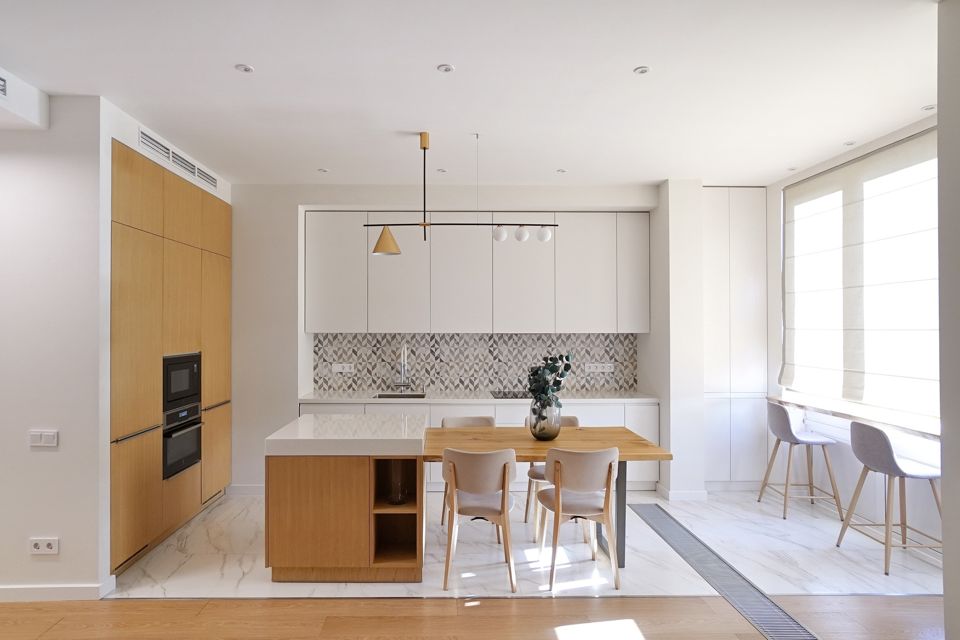 Продаётся 3-комнатная квартира, 100.6 м²