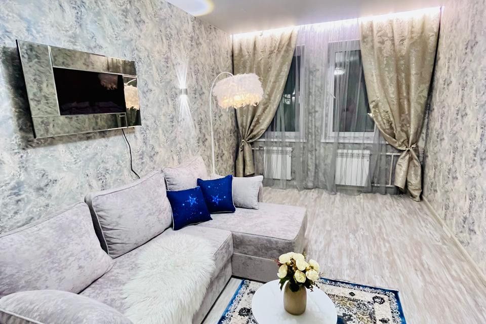 Продаётся 2-комнатная квартира, 57.3 м²