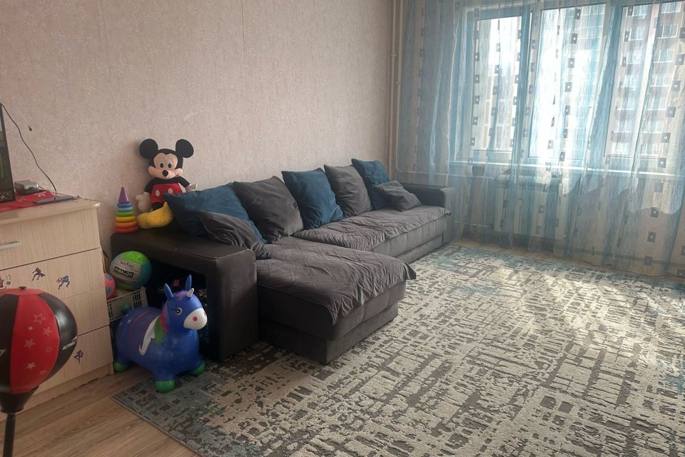 Продаётся 3-комнатная квартира, 75.6 м²