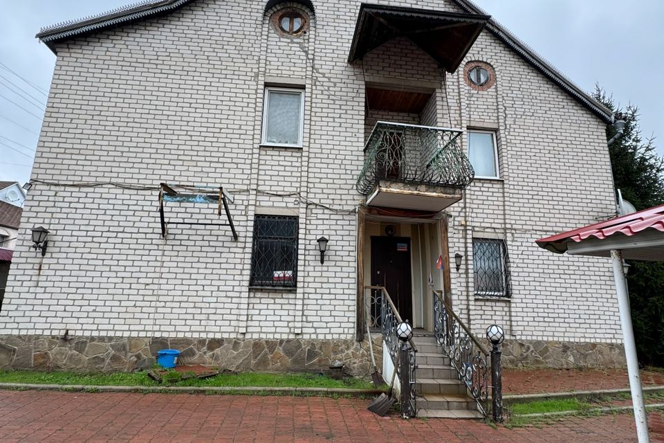 Продаётся 2-этажный дом, 156 м²