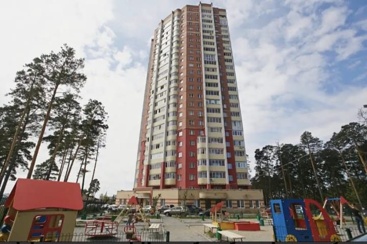 Продаётся 1-комнатная квартира, 49 м²