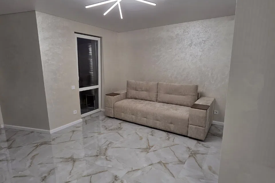 Продаётся 1-комнатная квартира, 38 м²