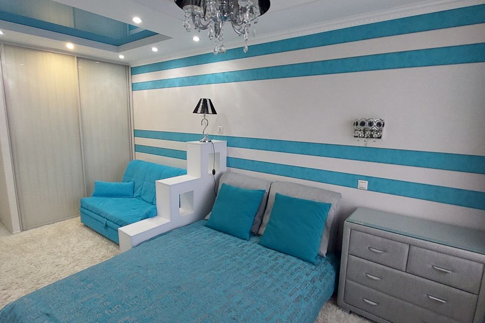 Продаётся 3-комнатная квартира, 90 м²