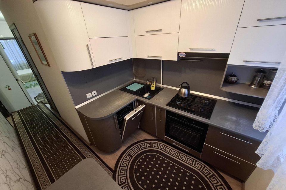 Продаётся 3-комнатная квартира, 60 м²