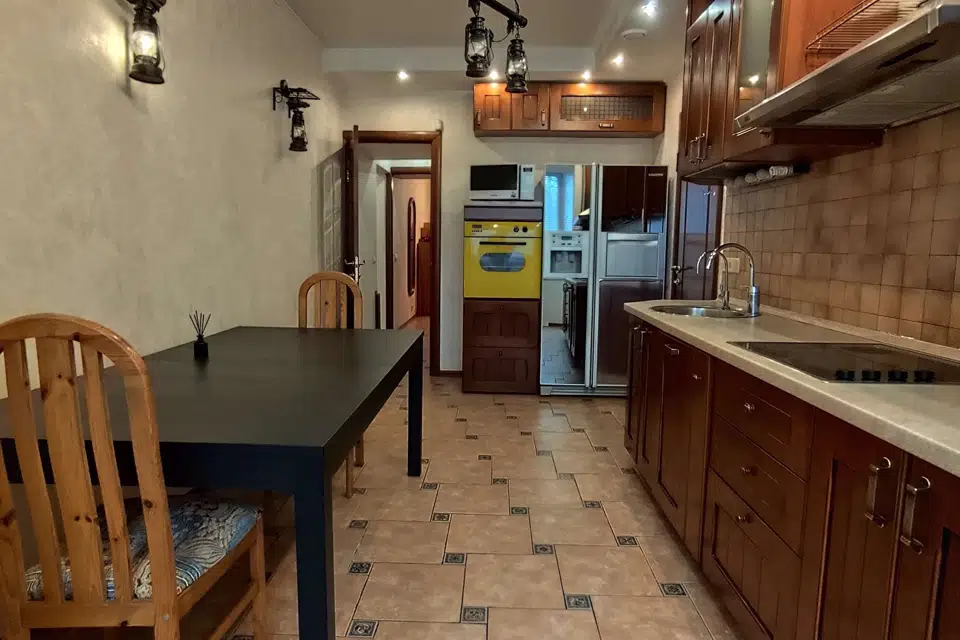 Продаётся 4-комнатная квартира, 102.4 м²
