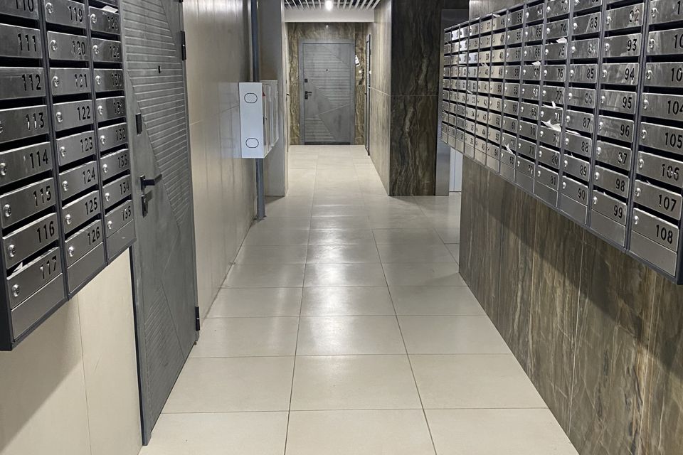 Продаётся 1-комнатная квартира, 37.8 м²