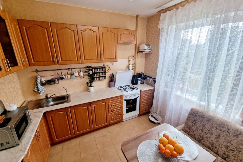 Продаётся 1-комнатная квартира, 42.7 м²
