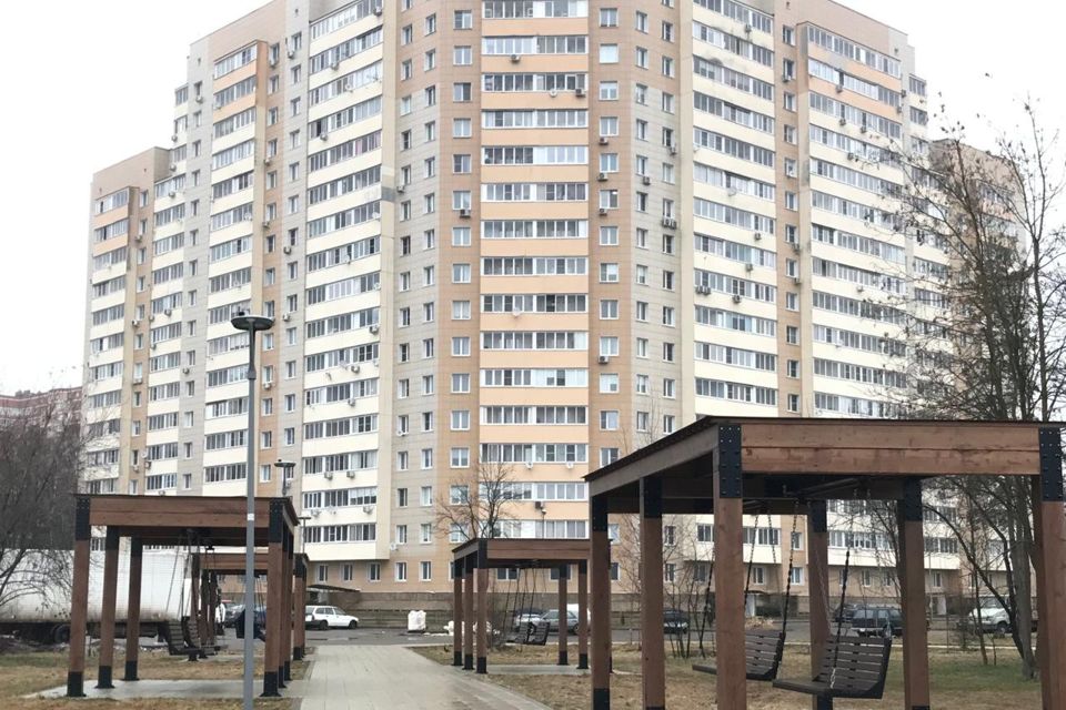 Сдаётся 2-комнатная квартира, 73 м²