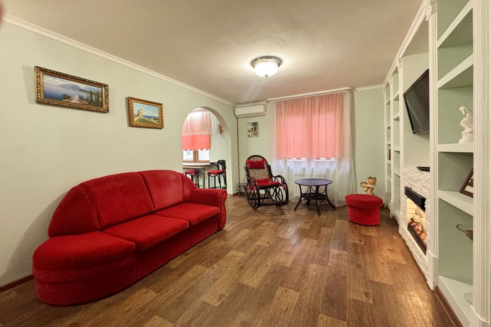 Продаётся 2-комнатная квартира, 56 м²